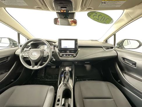 Used 2025 Toyota Corolla LE FWD image 3