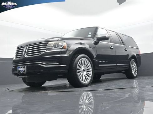 Used 2017 Lincoln Navigator L Reserve AWD/4WD image 19