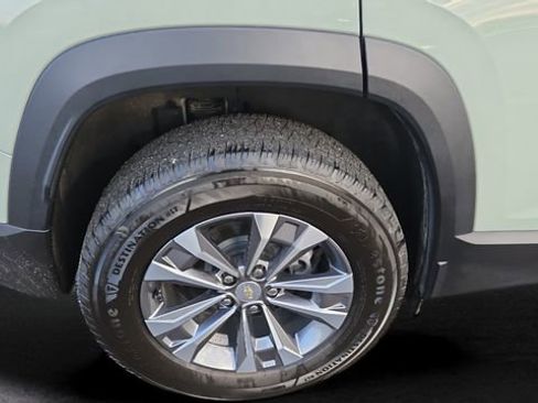 Used 2026 Chevrolet Equinox LT image 18