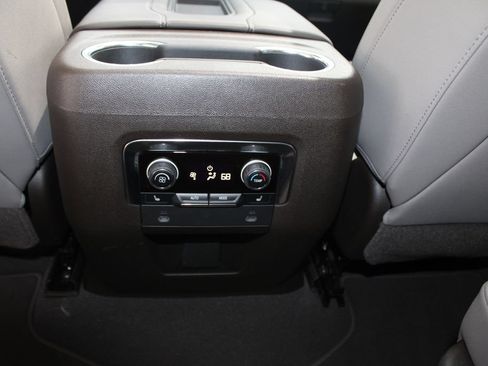 Used 2022 Chevrolet Tahoe LT w/ LT Signature Plus Package AWD/4WD image 56