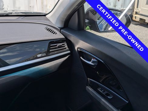 Used 2021 Kia Niro LXS FWD image 17