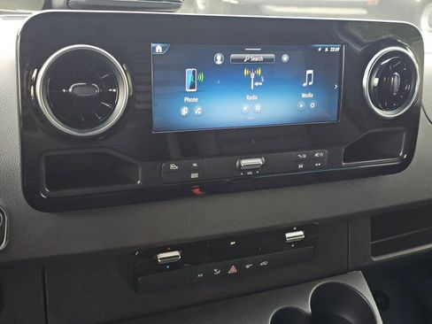 New 2025 Mercedes-Benz Sprinter 2500 image 26