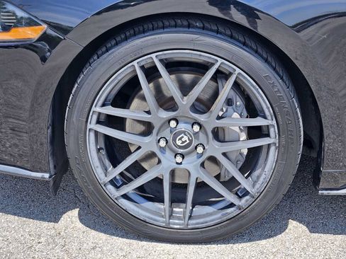 Used 2022 Ford Mustang GT Premium RWD image 9