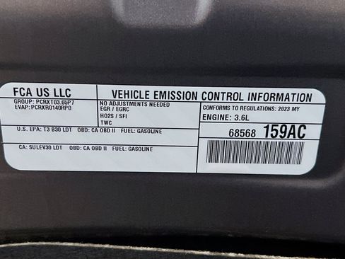 Used 2023 Chrysler Pacifica Limited w/ S Appearance Package FWD image 22