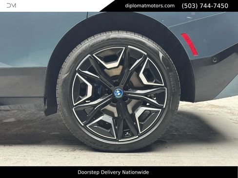 Used 2025 BMW iX xDrive50 w/ Premium Package image 41