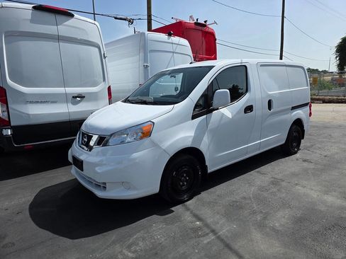Used 2019 Nissan NV200 SV w/ Navigation Package image 31