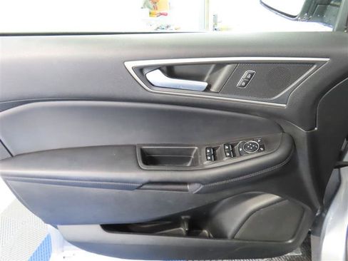 Used 2023 Ford Edge SEL w/ Convenience Package AWD/4WD image 16