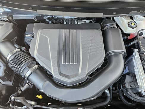 New 2027 Chevrolet Traverse Z71 w/ Driver Confidence Package AWD/4WD image 30