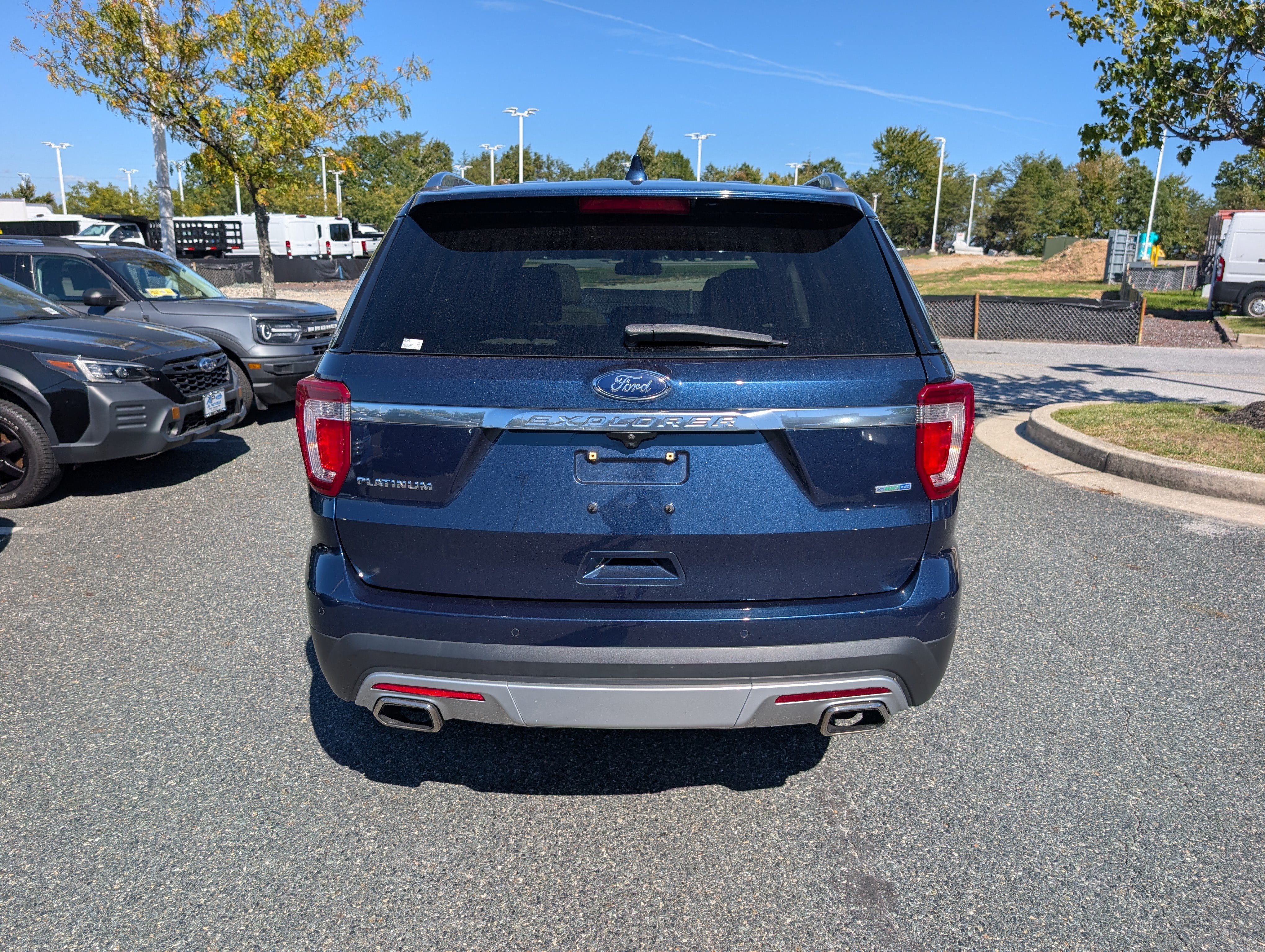 Certified 2017 Ford Explorer Platinum AWD/4WD image 5