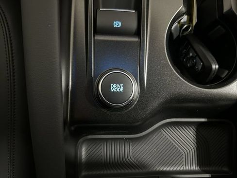 Used 2026 Ford Explorer Active w/ Active Comfort Package AWD/4WD image 34