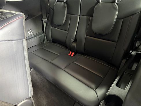 Used 2025 Ford Explorer ST-Line w/ ST-Line Street Pack image 26