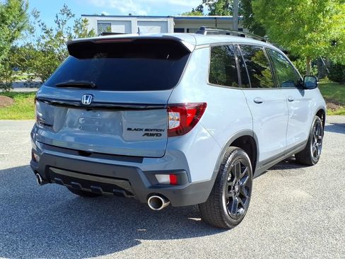 Used 2024 Honda Passport Black Edition image 9
