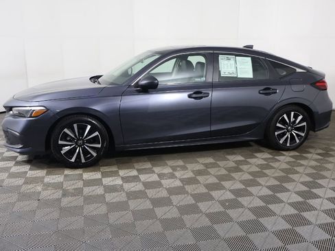 Used 2024 Honda Civic EX-L image 17
