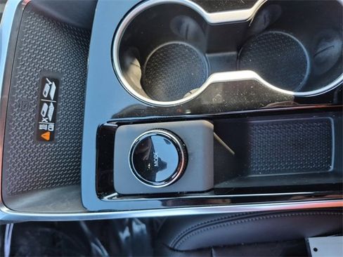 Used 2026 Chevrolet Equinox LT w/ Convenience Package II image 23