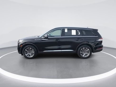 Used 2023 Lincoln Aviator Standard image 5