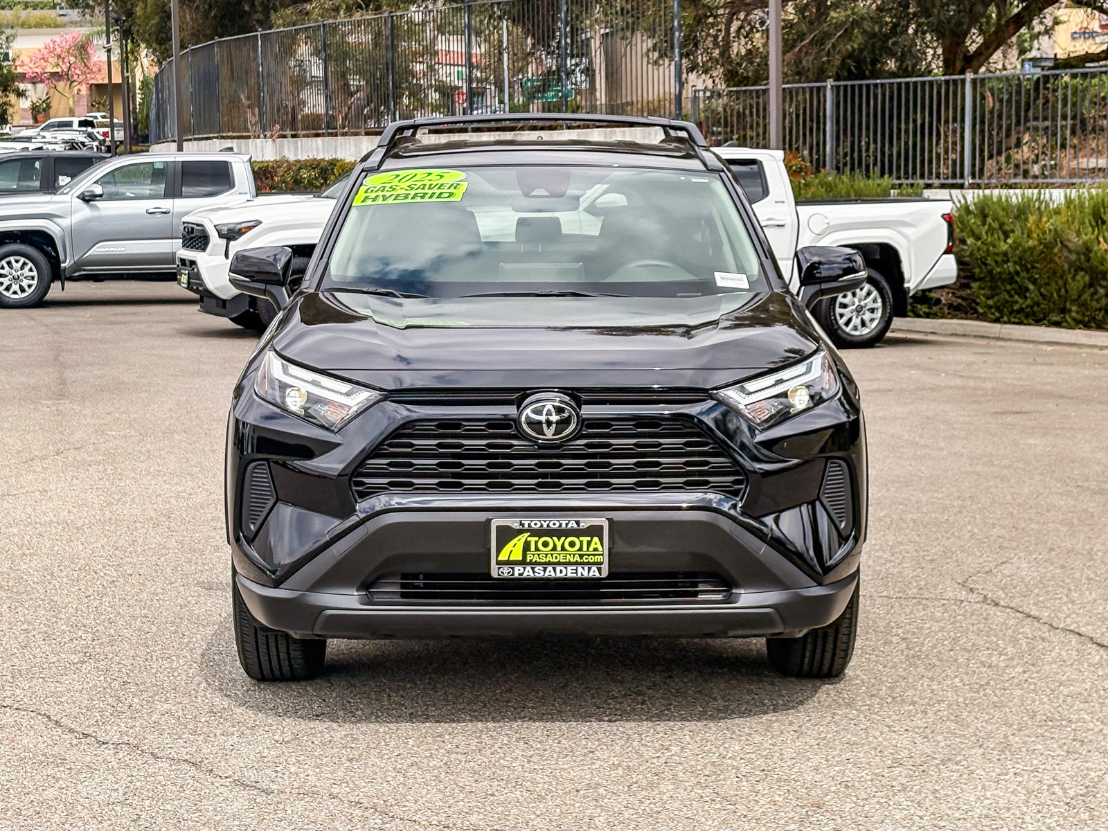 Certified 2025 Toyota RAV4 LE AWD/4WD image 2