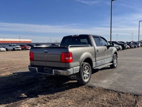 Used 2006 Lincoln Mark LT 4x4 image 3