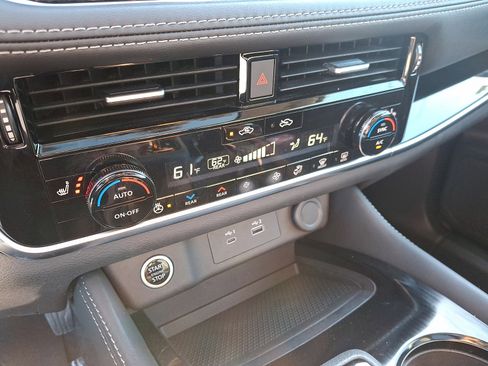Certified 2023 Nissan Rogue SL w/ SL Premium Package AWD/4WD image 16