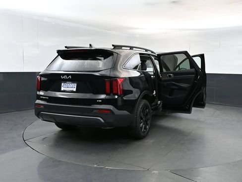 Certified 2023 Kia Sorento S w/ Panoramic Sunroof Package AWD/4WD image 29
