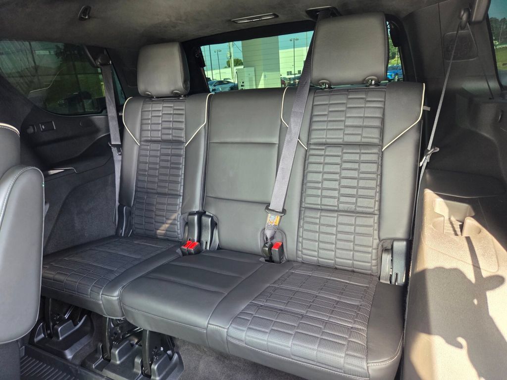 Used 2023 Cadillac Escalade V w/ Heavy-Duty Trailer Package AWD/4WD image 15