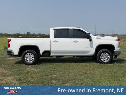 Used 2024 Chevrolet Silverado 2500 LT w/ All Star Edition AWD/4WD image 3