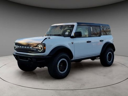 New 2025 Ford Bronco Badlands w/ Sasquatch Package image 1