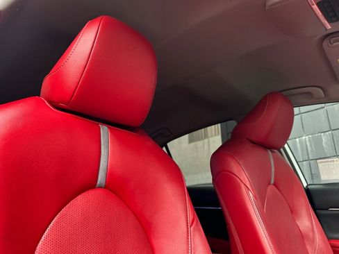 Used 2019 Toyota Camry XSE w/ Navigation Package image 16