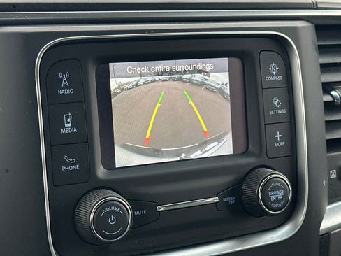 Used 2022 RAM 1500 Classic SLT image 18