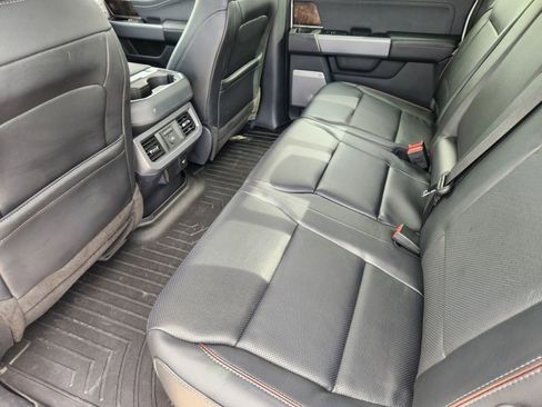 Used 2024 Ford F250 Lariat w/ Chrome Package AWD/4WD image 32