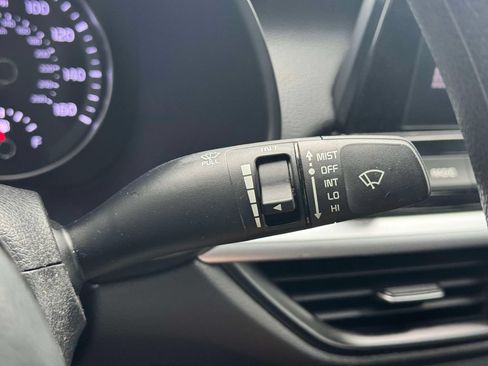 Used 2022 Kia Forte LXS FWD image 21