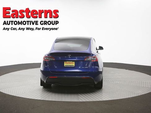 Used 2021 Tesla Model Y Long Range AWD/4WD image 32