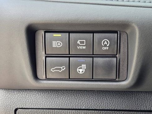 Used 2023 Toyota Highlander Platinum FWD image 22