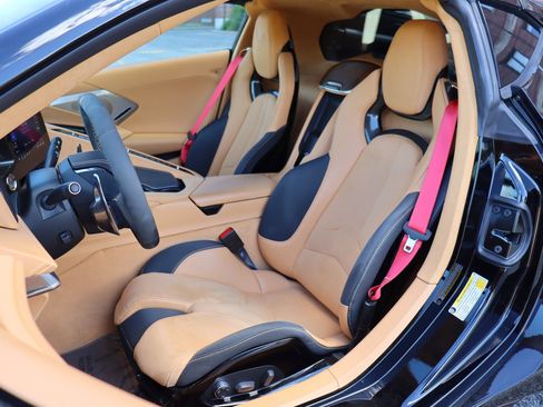 Used 2021 Chevrolet Corvette Stingray Premium Cpe w/ Z51 Performance Package RWD image 12