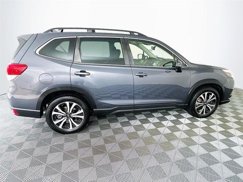 Certified 2023 Subaru Forester Limited AWD/4WD image 11