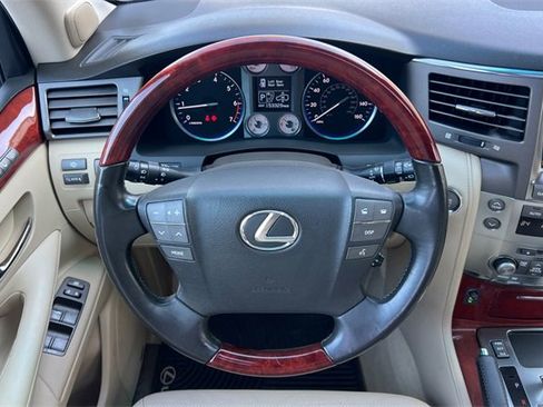 Used 2009 Lexus LX 570 4WD image 16