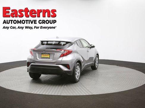 Used 2020 Toyota C-HR LE image 36