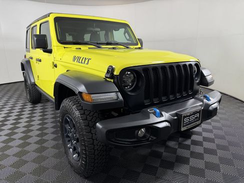 Used 2023 Jeep Wrangler Unlimited w/ Cold Weather Group AWD/4WD image 3