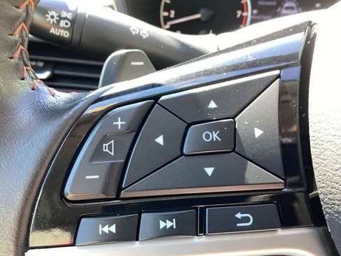 Used 2025 Nissan Altima 2.5 SR FWD image 11