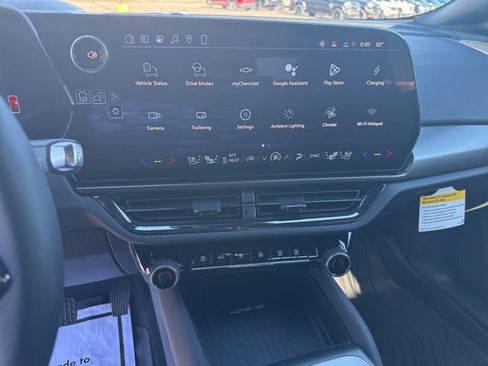 New 2026 Chevrolet Equinox EV RS w/ Convenience Package II AWD/4WD image 13