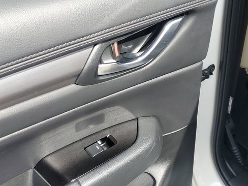 Used 2021 MAZDA CX-5 Touring image 15