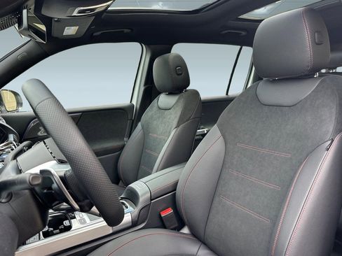 New 2026 Mercedes-Benz GLB 35 AMG 4MATIC image 5