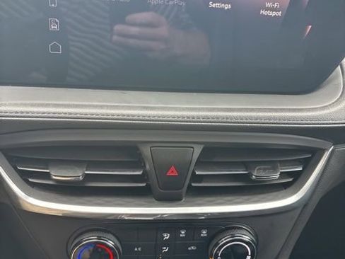 Used 2024 Buick Encore GX Preferred image 7