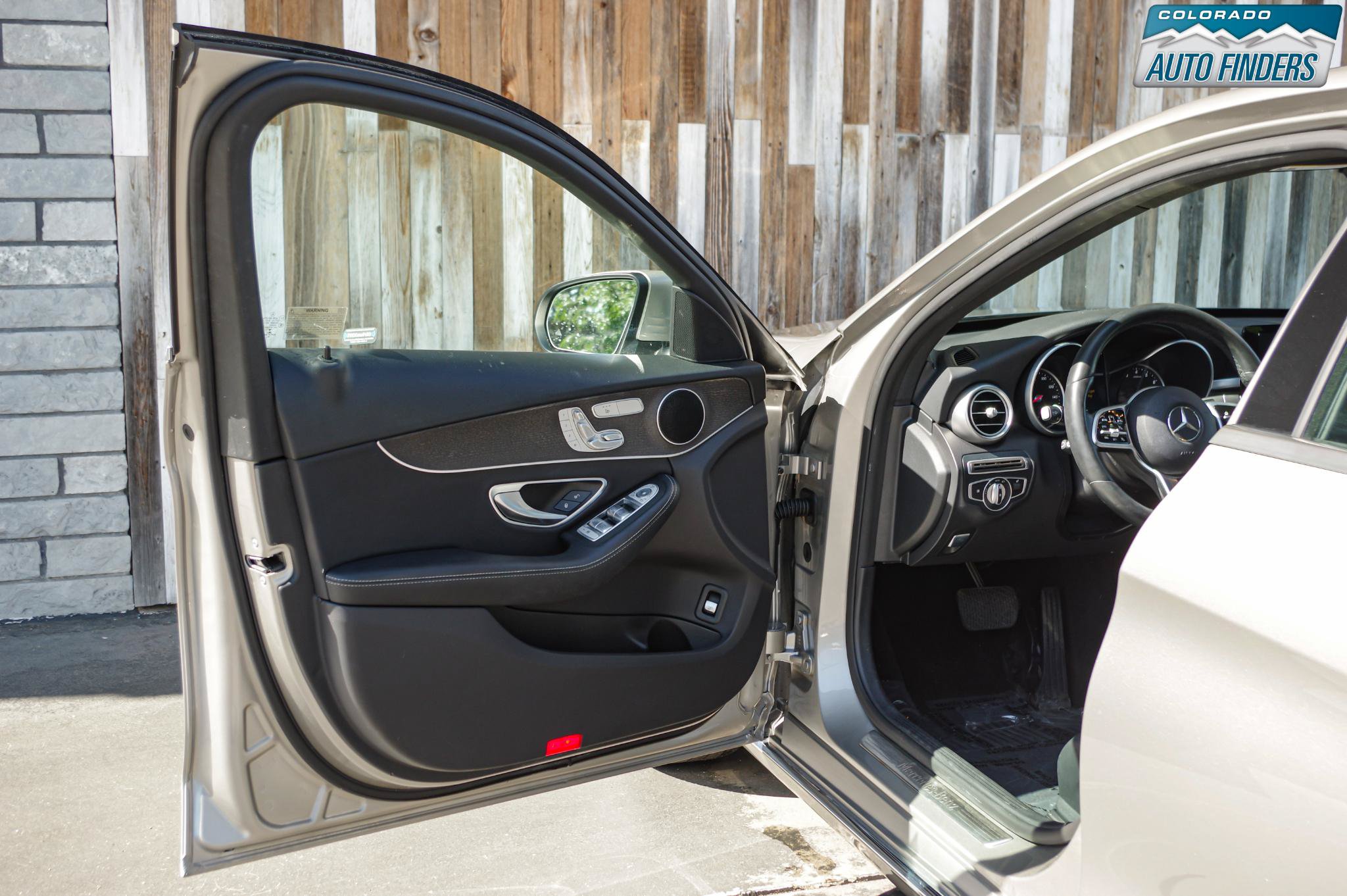 Used 2019 Mercedes-Benz C 300 4MATIC Sedan image 10