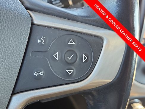 Used 2022 GMC Acadia Denali image 22