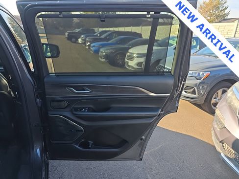 Used 2021 Jeep Grand Cherokee L Overland w/ Luxury Tech Group IV image 51