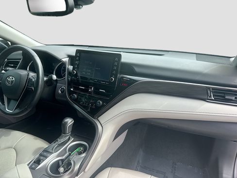 Used 2023 Toyota Camry XLE AWD/4WD image 30