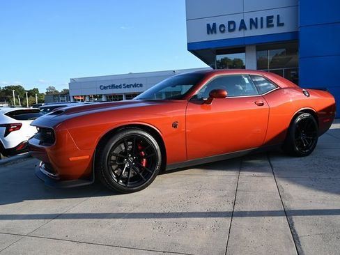 Used 2023 Dodge Challenger SRT Hellcat image 3