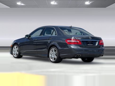Used 2010 Mercedes-Benz E 350 Sedan image 3