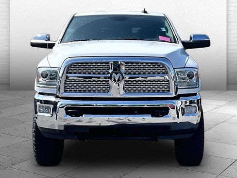 Used 2018 RAM 2500 Laramie w/ Convenience Group AWD/4WD image 2