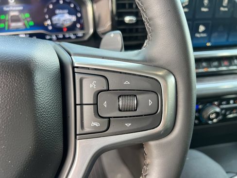 Used 2024 Chevrolet Silverado 1500 LTZ AWD/4WD image 16